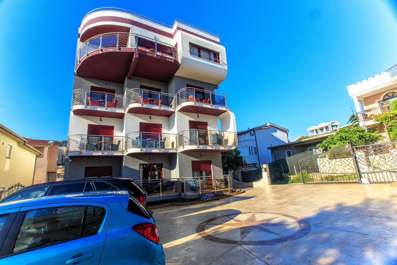 Compass Aparthotel Dobra Voda Exterior foto